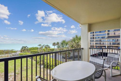 Land's End 11-307 Beach Front - Premier thumb 2