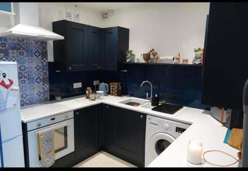 Konyha, Penthouse suite, Victoria Apartments in Prestatyn