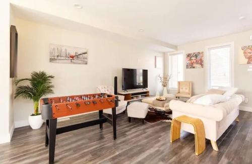 Burj Arab Luxury in Tower Grove, USA