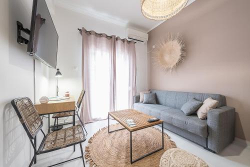 Nomad Pennie Home by CloudKeys