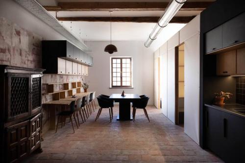 Heart of Marseille, LOFT atypical space, 3 nights minimum packs for Rugby Period except for OCT 1st - OCT 3rd - Location saisonnière - Marseille