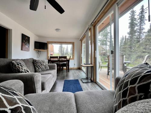 2 King Bedrooms each with full bath, Amazing Views! in Cantwell (AK)