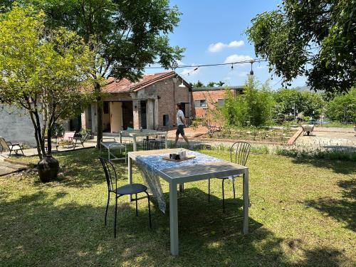 香蕉與黑膠 Yellow And Black Guest House 香蕉與黑膠 Yellow And Black Guest House