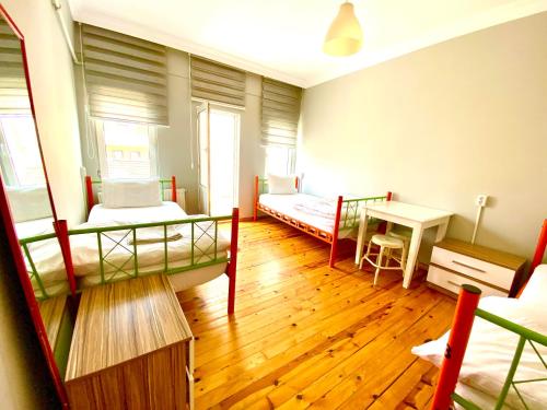 Windrose Hostel Room Type - Triple Room with Balcony