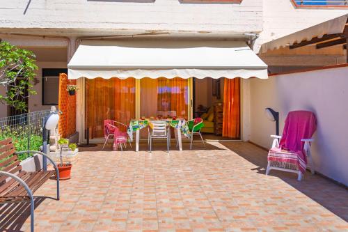 Nucci Guest House by Biddizzi Rari - a pochi minuti dalla Spiaggia con ampia Veranda