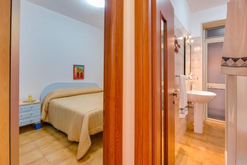 !!! 10 MIN DALLA SPIAGGIA !!! - Nucci Guest House