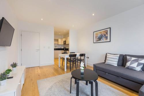 Urban Chic - Portobello - image 9