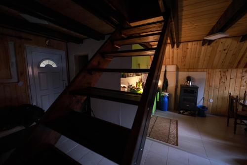 Planinska kuća Bubi - Tara, Zaovine. (Planinska kuca Bubi - Tara, Zaovine.) in Jezdici