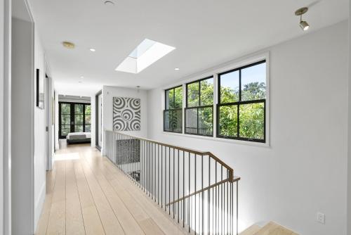 Modern Architectural Oasis in Menlo Park Modern Architectural Oasis in Menlo Park