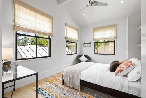 Modern Architectural Oasis in Menlo Park Modern Architectural Oasis in Menlo Park