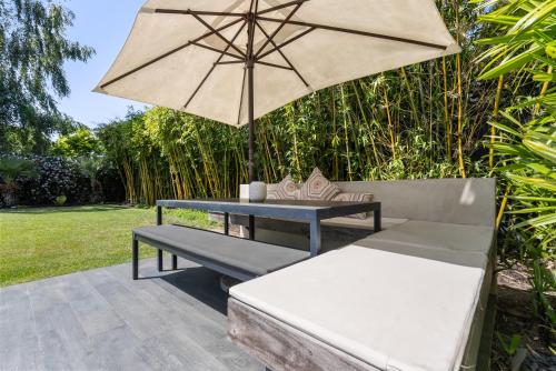 Modern Architectural Oasis in Menlo Park Modern Architectural Oasis in Menlo Park