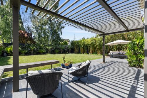 Modern Architectural Oasis in Menlo Park Modern Architectural Oasis in Menlo Park