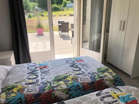 Chambre avec 2 lits, vue sur la montagne