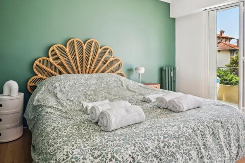 Designer flat, luxurious, close from Palais, terrasse, private garage, Air Conditoning