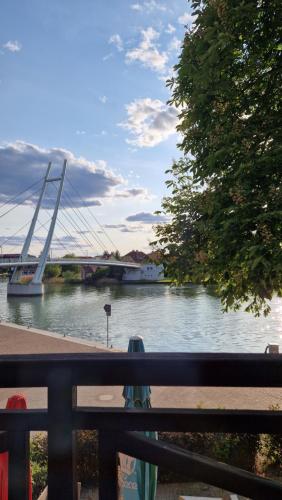 Apartament nad jeziorem