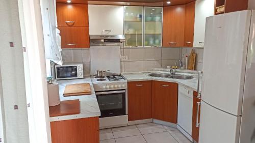 Holiday Home Family - 100m from sea