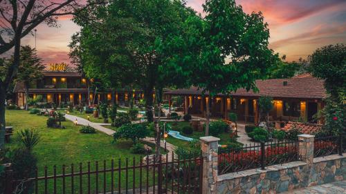 Viesnīcas āriene, SIMI Luxury Suites in Limani Litochorou