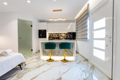 ΔVO luxury apartment
