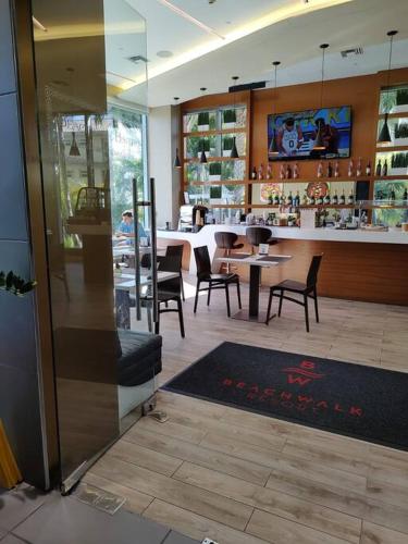 Hotel Bechwalk Resort Dpto 1 dormitorio y cocina in Hallandale Beach, USA