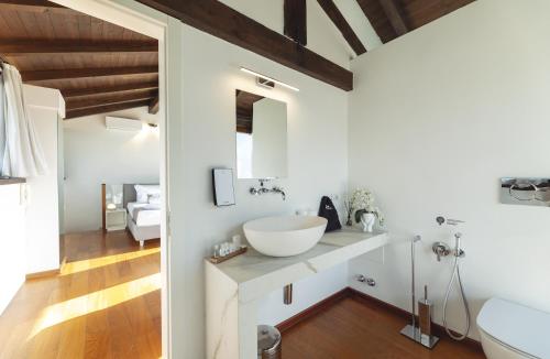 Heart of Trento Luxury House - image 2