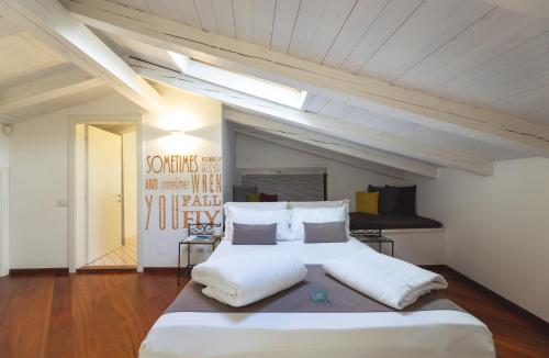 Heart of Trento Luxury House - image 10