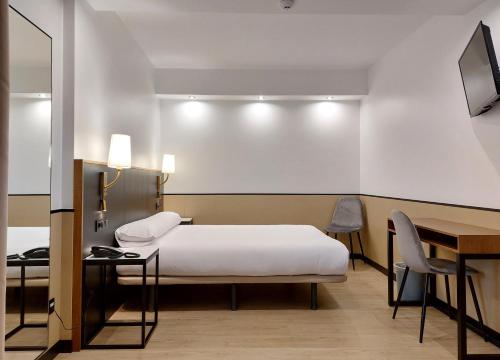 Hotel Costa Atlántica Room Type - Superior Queen Room