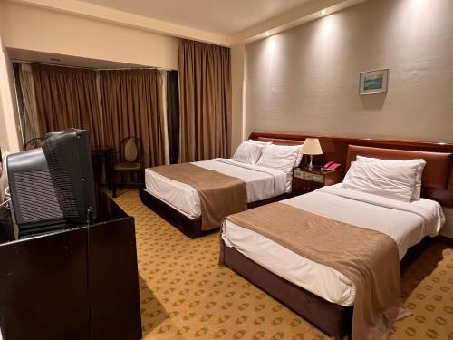 room detail thumbnail 1