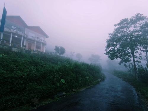 Silent Valley, Lamagaon