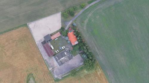 Stajnia Tarnowo Pałuckie (Stajnia Tarnowo Paluckie) in Kobylec