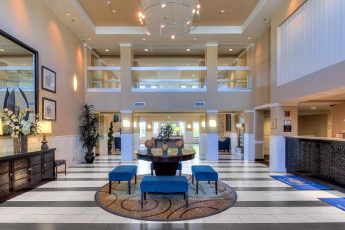 貝斯特韋斯特Plus馬麗娜蓋特威酒店 (Best Western Plus Marina Gateway Hotel) in 納雄耐爾城