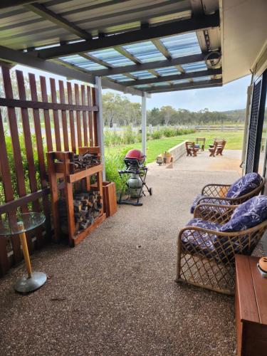 Spencer Lane Cottage & Granny Flat in Broadwater