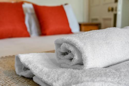 Marchmont Traditional Apartment - image 6