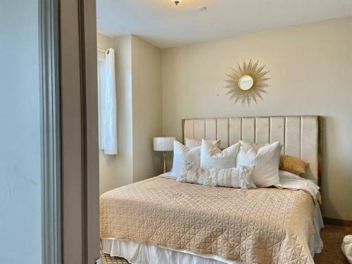 KING Suite + 2 Queen Bed - Heart of Downtown in Columbus, USA