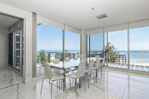 Belle Escapes - Glenelg Skyline Penthouse