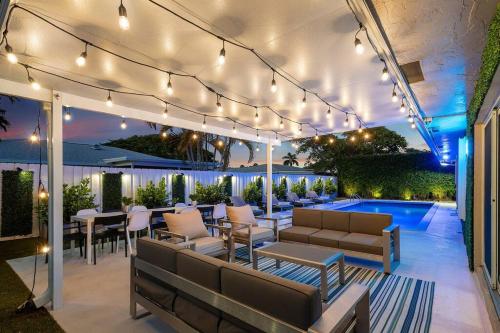Delray Beach 4 Bedroom Stylish Pool Home in Delray Beach, USA
