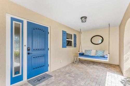 Delray Beach 4 Bedroom Stylish Pool Home