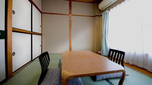 Japanese-Style Room with Shared Bathroom 