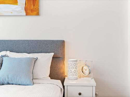 Heart of the Valley Chic High Level 2BR Apartment, Gold Coast