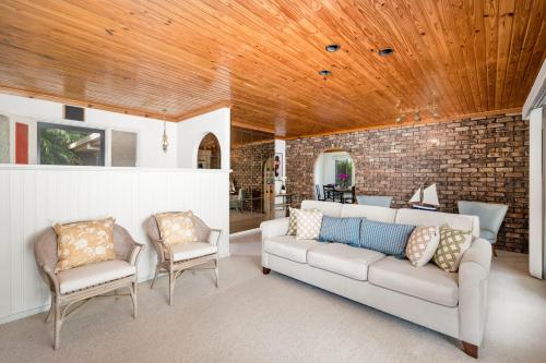 Hobbit House Inspired 4br Cozy Fairytale Cottage - Brisbane