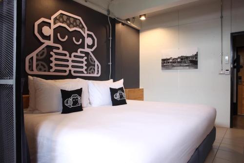 Blu Monkey Hub & Hotel Surat Thani