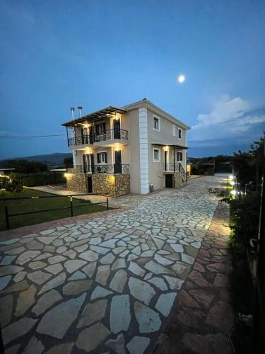 Tasos Cozy House