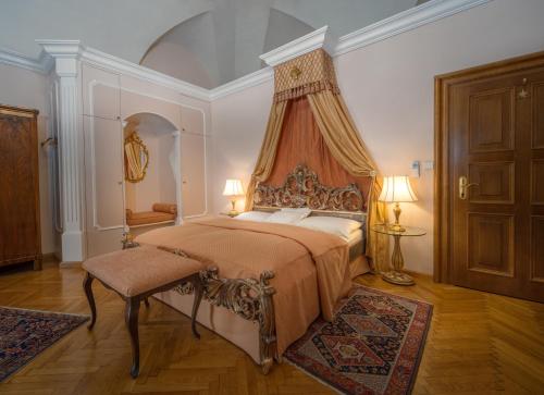 Hotel Schloss Durnstein Room Type - Historic Suite Deluxe