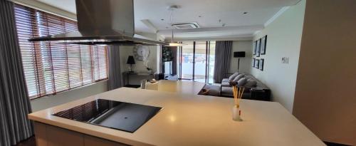 Poblacion Penthouse Suite with Private Roofdeck