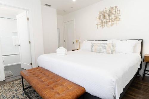 North Park Retreat! Trendy & Tranquil 2br/2ba Home in San Diego, USA