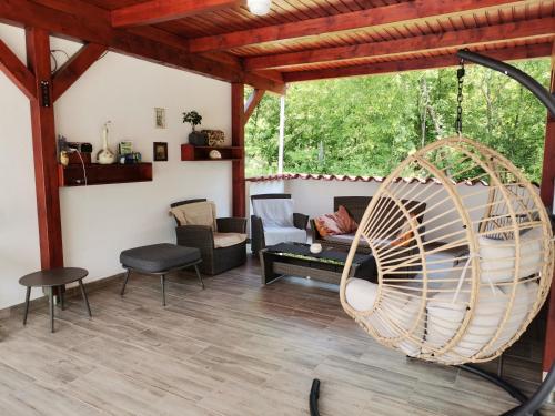 two studio apartmans whit big pool in 卡森