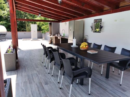 設施, two studio apartmans whit big pool in 卡森