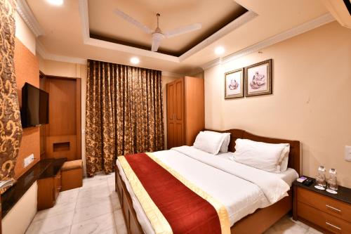 Click White House Residency, Vadodara