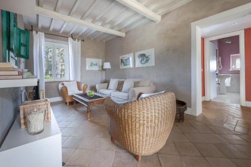 2 bedrooms, 4 beds