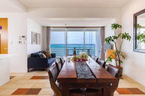 海まで徒歩1分 沖縄でも珍しい絶景ホテル 贅沢プライベートビーチ付き ビーチルーム