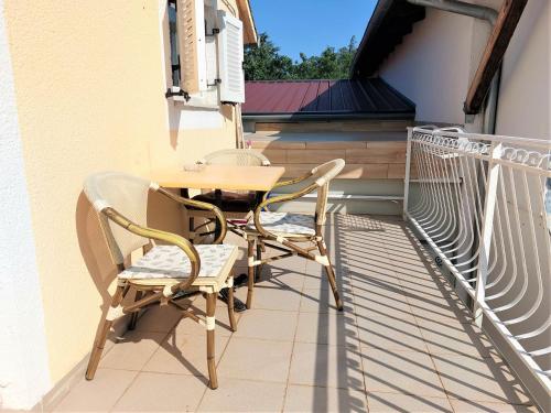 Erkély/terasz, AMORE house with apartment in Katoro